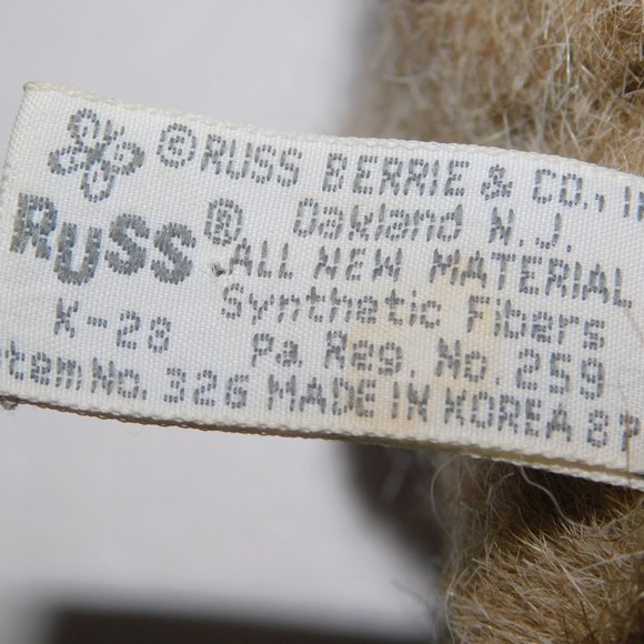 Vintage Russ Berrie Soft'N Suede 6" plush stuffed Brown Raccoon 326 - Picture 5 of 5